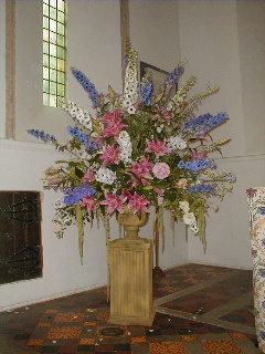 Flower Decoration - Click to download higher resolution image (200k)